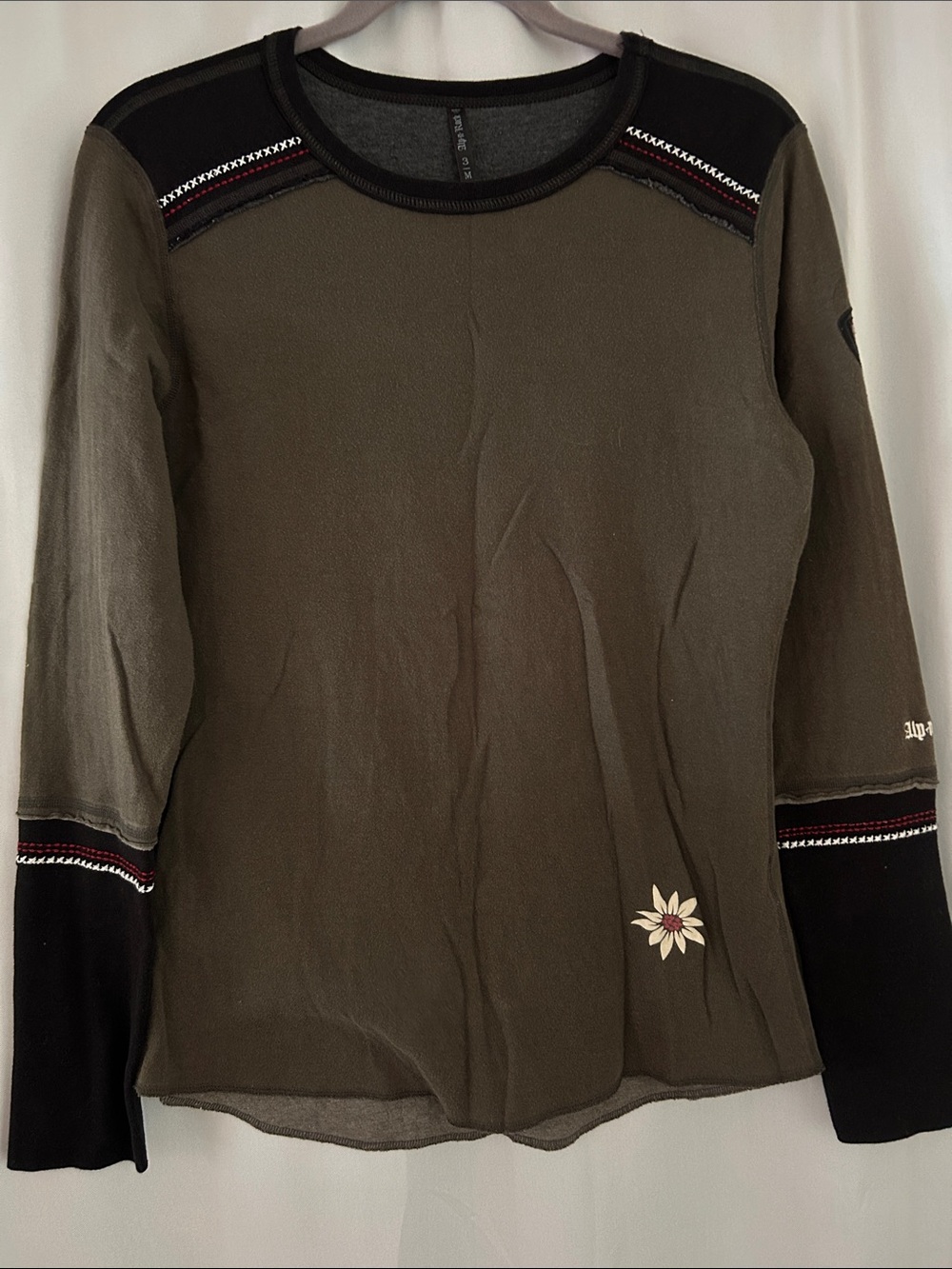 Alp-N-Rock Long Sleeve Green Black Embroidered Top Medium
